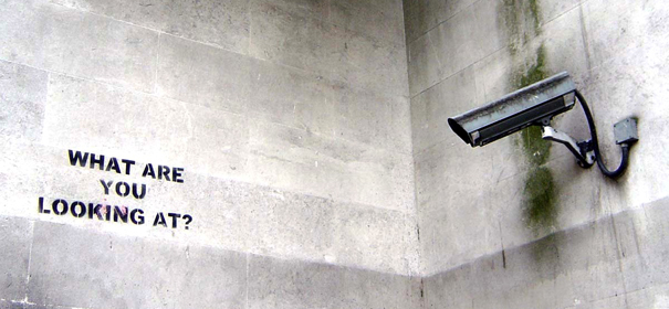 Überwachung überall und jederzeit? China und Uiguren © by nolifebeforecoffee auf Flickr (CC BY 2.0), bearbeitet islamiQ