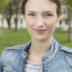 Dipl.-Psych. Anna Lisa Aydin ist wissenschaftliche Mitarbeiterin der Abteilung Sozialpsychologie der Goethe Universität Frankfurt und promoviert über “Satisfying the Differential Emotional Needs of Advantaged and Disadvantaged Groups as a Key to Promoting Positive Peace in Contexts of Structural Violence”.