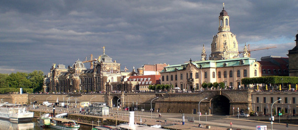 Dresden © Max A. auf flickr, bearbeitet by IslamiQ