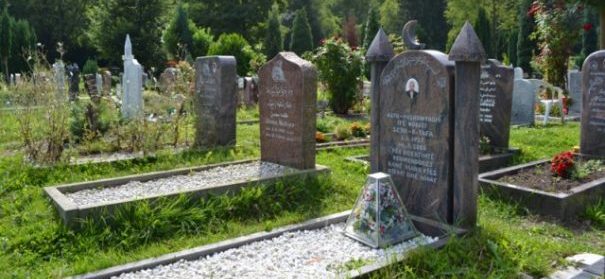 Symbolbild: Islamischer Friedhof, muslimische Bestattungsgesetz @ Initiative Kabir / http://bit.ly/2myFNCi