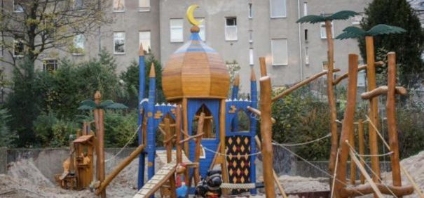 Der neue Märchenspielplatz in Berlin-Neukölln. © twitter