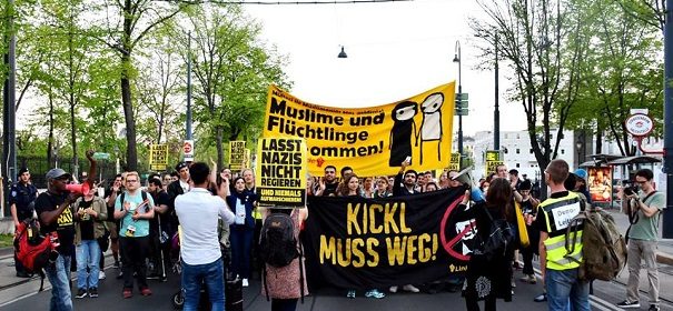 Symbolbild: Proteste gegen Innenminister Kickl (FPÖ)