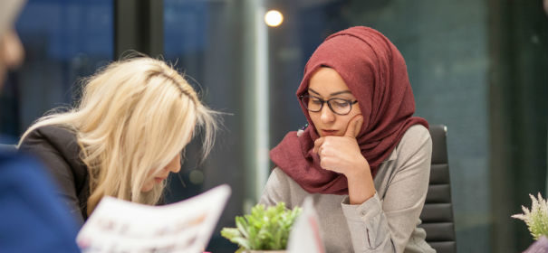 Lehrerin, Kopftuchverbot, Kopftuch, Muslimin