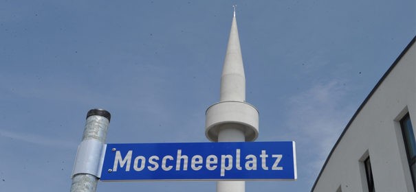 Moscheeplatz in Aachen © Facebook, bearbeitet by iQ.