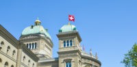 Schweizer Parlament, Schweiz © Shutterstock, bearbeitet by iQ.