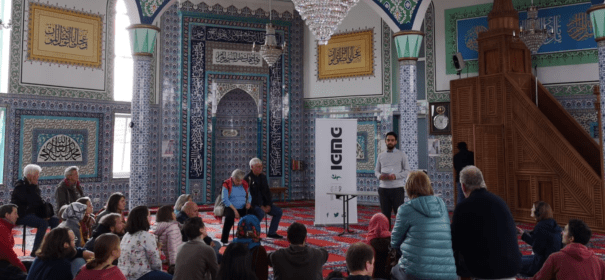Tag der offenen Moschee in Bremen © Twitter, bearbeitet by iQ.