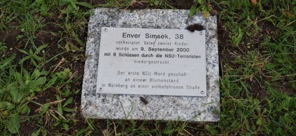 NSU-Mahnmal von Enver Şimşek beschädigt © Stadt Zwickau, bearbeitet by iQ.