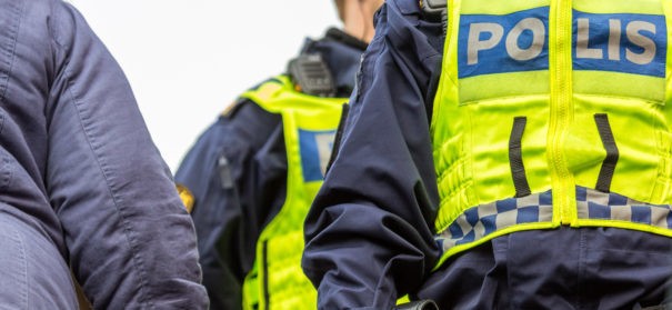 Polizei in Schweden (c)shutterstock, bearbeitet by iQ