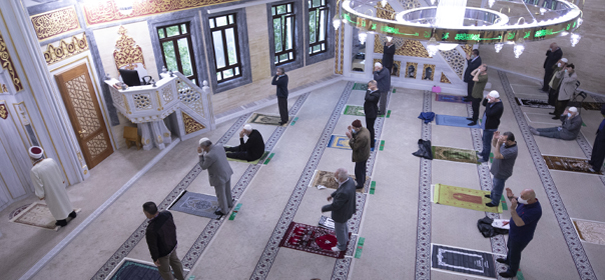Corona Ramadan Moscheene