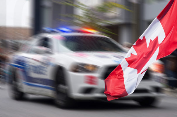 Rechtsextreme Auto-Attacke in, Toronto Kanada: Vier Muslime tot, Moschee