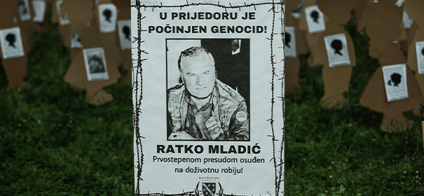 Symbolbild: Ratko Mladiić © Anadolu Images, bearbeitet by iQ