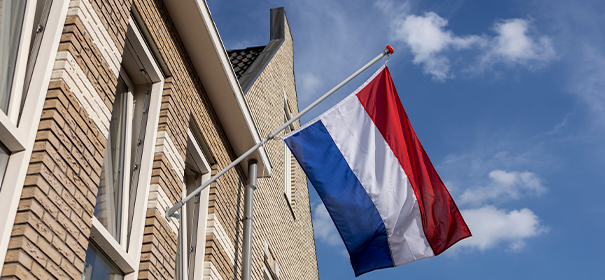 Symbolbild: Niederlande © Shutterstock, bearbeitet by IslamiQ.