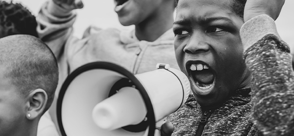 Symbolbild: Empowerment © shutterstock, bearbeitet by iQ