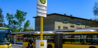 Symbolbild: Bus in Berlin © shutterstock, bearbeitet by iQ