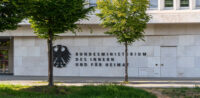 Symbolbild: Islamkonferenz © shutterstock, bearbeitet by iQ