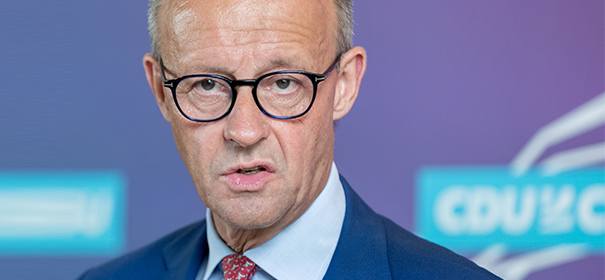 CDU-Chef Friedrich Merz © shutterstock, bearbeitet by iQ