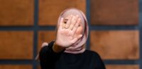 Islamfeindlicher Angriff auf Muslimin (c)shutterstock, bearbeitet by iQ