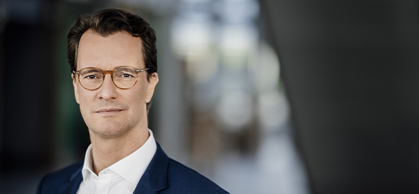 Ministerpräsident Hendrik Wüst bittet NSU-Opfer um Entschuldigung