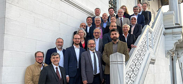 Spitzentreffen zwischen KRM und EKD Vertretern in Berlin © KRM, bearbeitet by iQ.