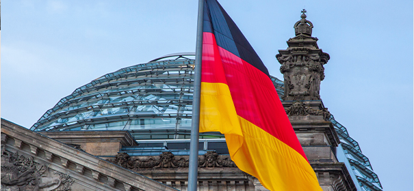 Symbolbild: Deutsche Politik © Shutterstock, bearbeitet by iQ.