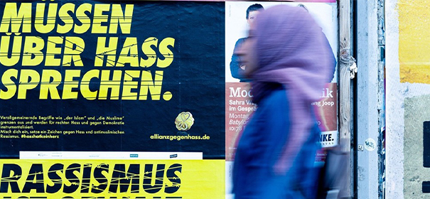 Gegen Antimuslimischen Rassismus © Claim, bearbeitet by iQ.