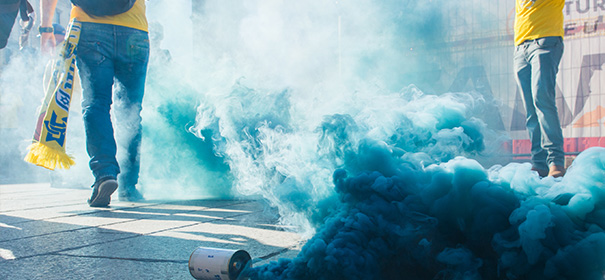 Maccabi Fans © Shutterstock, bearbeitet by iQ.