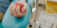 Blutspenden © shutterstock bearbeitet by iQ