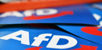 Symbolbild: AfD in Sachsen-Anhalt © shutterstock, bearbeitet by iQ.