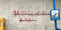 Islamfeindlicher Schriftzug in Wuppertal © KZ, bearbeitet by islamiQ