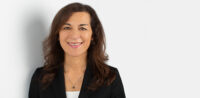 Dr. Yasemin El-Menouar, Senior Expert – Religion, Werte und Gesellschaft Demokratie und Zusammenhalt bei der Bertelsmann-Stiftung © Privat, bearbeitet by IslamiQ.